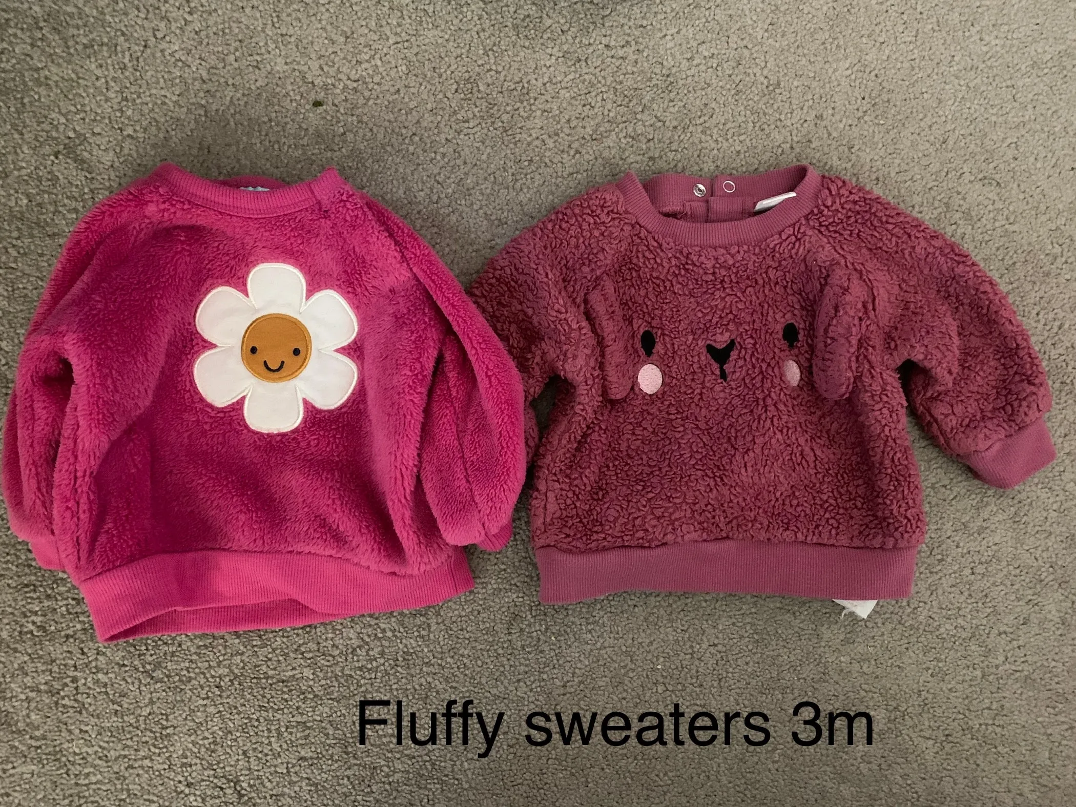 2 baby girl sleepers &  2 thick and fluffy girl sweaters 0/3M, Kids 3 Month (0-3M)