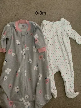 2 baby girl sleepers &  2 thick and fluffy girl sweaters 0/3M, Kids 3 Month (0-3M)