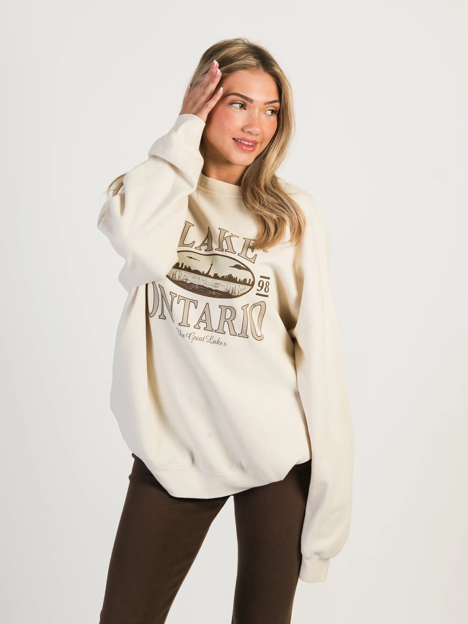HARLOW MICHELLE PRINT FLEECE CREWNECK - CREAM