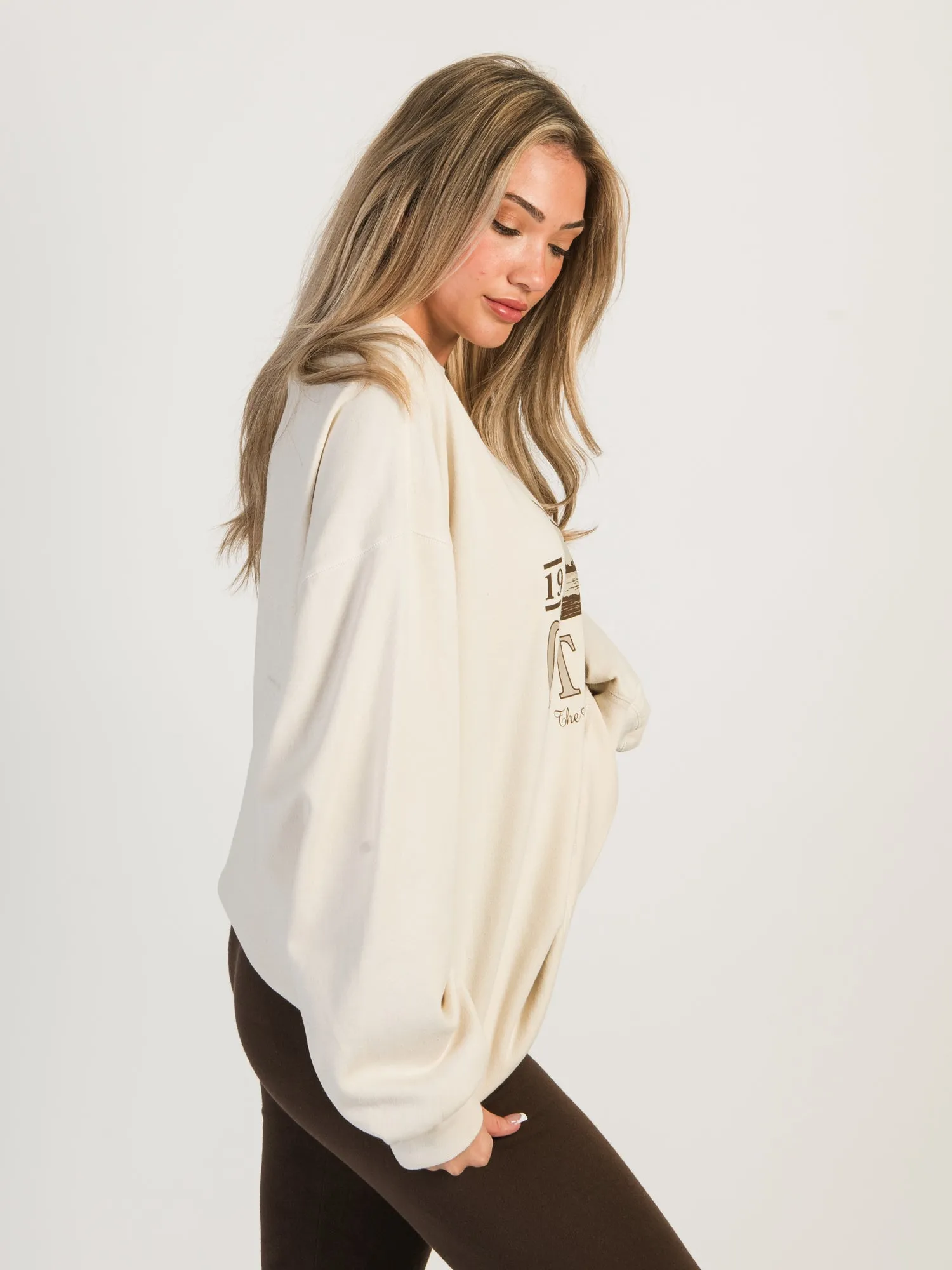 HARLOW MICHELLE PRINT FLEECE CREWNECK - CREAM