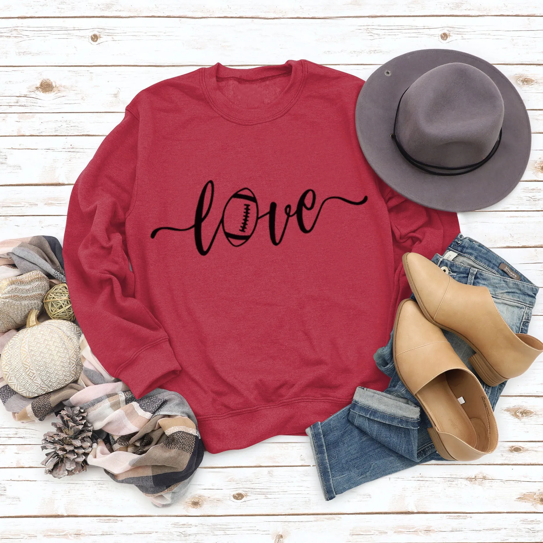 Love Baseball Letter Printing Fashion Autumn and Winter Bottoming Long Sleeve Round Neck Sweater (women)