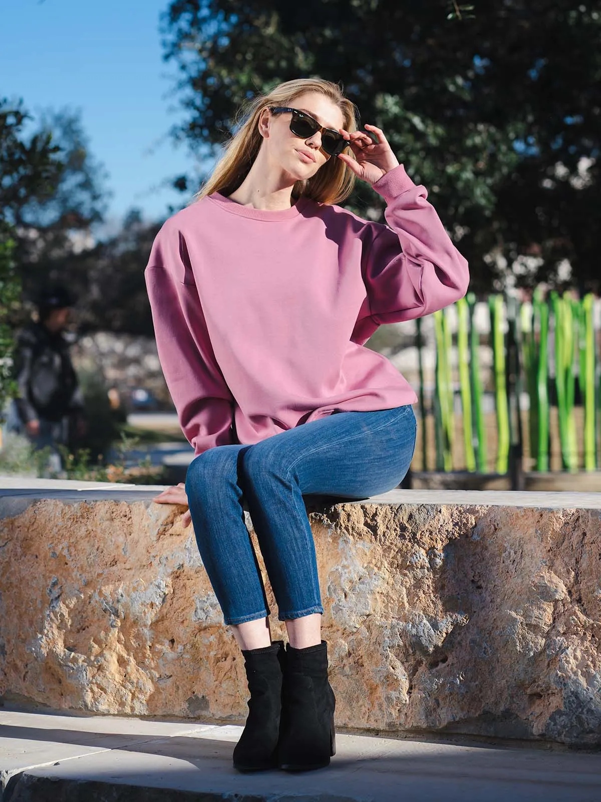 Notorious Sweater - Dark Pink