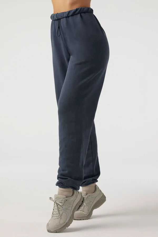 OVERSIZED JOGGER - WASHED NAVY