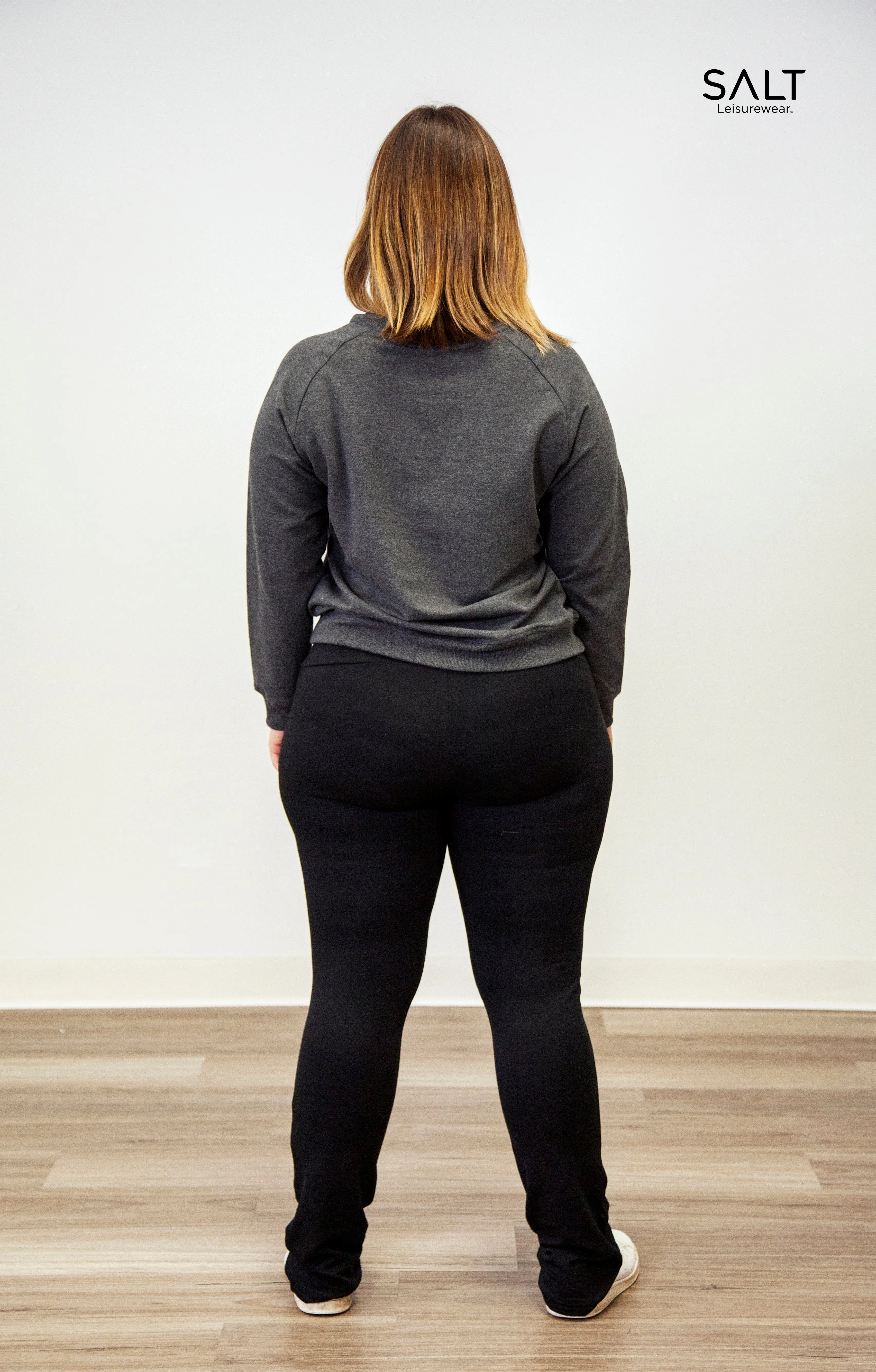 Women’s Bamboo Charcoal Crew Neck Sweatshirt